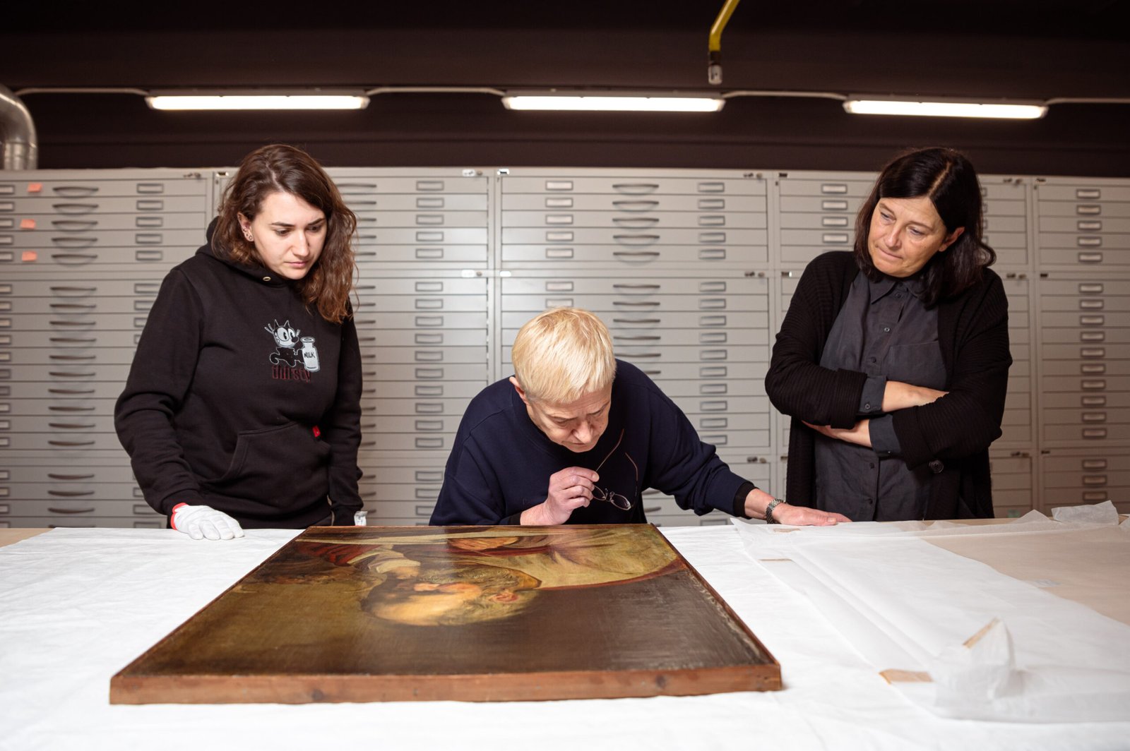 Franso Halso paveikslų atgabenimas į LNDM Prano Gudyno restauravimo centrą, Gintarės Grigėnaitės nuotrauka